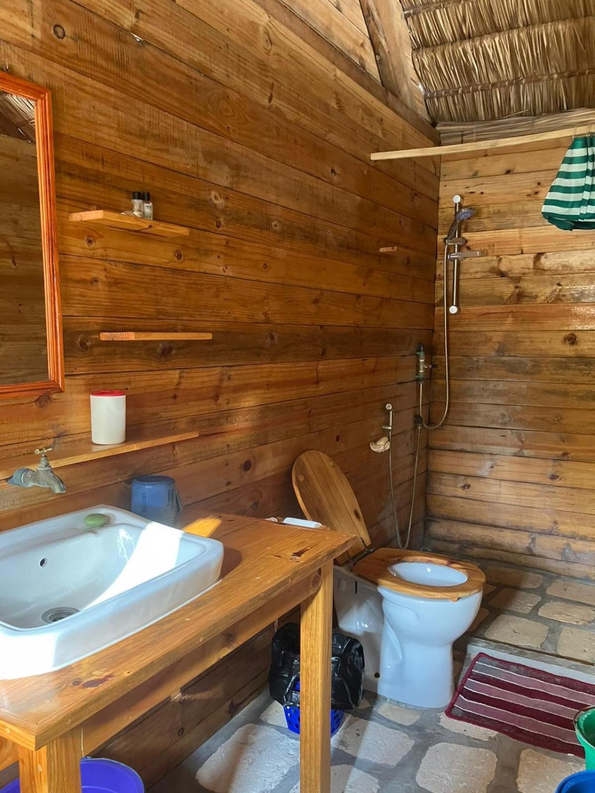 AndavadoakaVazaha Vezo住宿加早餐旅馆 外观 照片